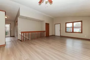 6933 Torrington Dr, Franklin Township, OH 45005 - Photo 5