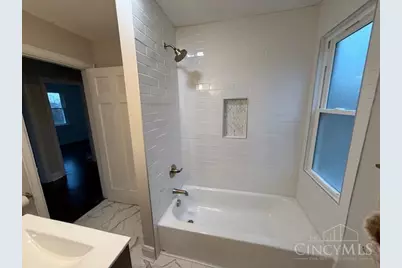1622 Shenandoah Avenue, Cincinnati, OH 45237 - Photo 15