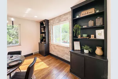 3923 Wess Park Drive, Cincinnati, OH 45217 - Photo 11