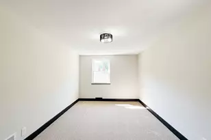 3923 Wess Park Dr, Cincinnati, OH 45217 - Photo 25