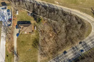 704 W Galbraith Rd, Springfield Township, OH 45231 - Photo 1