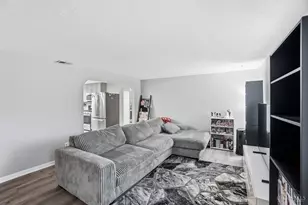 3914 Dieckman Ln, Union Township, OH 45245 - Photo 5