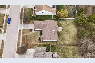 111 Evergreen Court, Franklin, OH 45005 - Photo 3