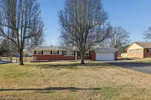 5695 Mellie Ln, Miami Township, OH 45150 - Photo 1