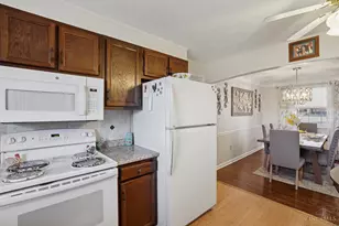 5695 Mellie Ave, Miami Township, OH 45150 - Photo 17