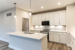 4387 Windemere Cir, Batavia Township, OH 45103 - Photo 9