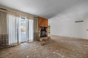 8073 Timbertree Way, West Chester, OH 45069 - Photo 3