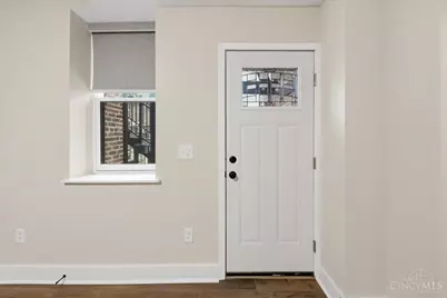 142 E Clifton Avenue, Cincinnati, OH 45202 - Photo 5