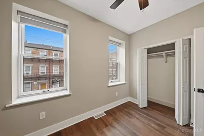 142 E Clifton Avenue, Cincinnati, OH 45202 - Photo 29