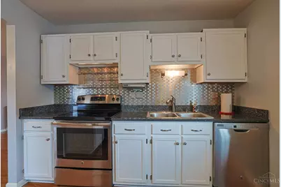 4213 Victorian Green Drive #8, Green Township, OH 45211 - Photo 13