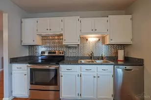 4213 Victorian Green Dr, Green Township, OH 45211 - Photo 13