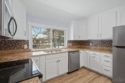 9469 Beech Drive, Springfield Township, OH 45231 - Photo 17