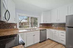 9469 Beech Dr, Springfield Township, OH 45231 - Photo 17