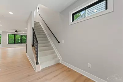 3259 Berwyn Place, Cincinnati, OH 45209 - Photo 5