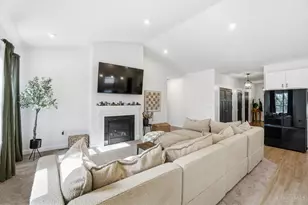 8545 Noelle Dr, Colerain Township, OH 45251 - Photo 15