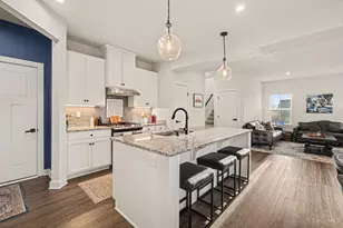 2311 Sir Barton Dr, Hamilton Township, OH 45152 - Photo 11