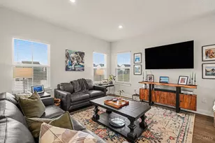 2311 Sir Barton Dr, Hamilton Township, OH 45152 - Photo 7