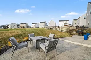 2311 Sir Barton Dr, Hamilton Township, OH 45152 - Photo 33