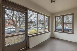 560 Irving Ave, Oakwood, OH 45409 - Photo 3