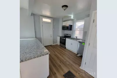 3235 Wold Avenue, Cincinnati, OH 45207 - Photo 7