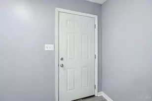 807 Trustway Ct, Mason, OH 45040 - Photo 3