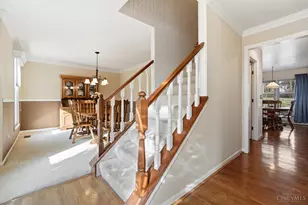 1083 Stratford Hill Dr, Anderson Township, OH 45230 - Photo 27