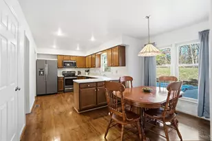 1083 Stratford Hill Dr, Anderson Township, OH 45230 - Photo 15