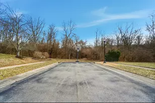 1083 Stratford Hill Dr, Anderson Township, OH 45230 - Photo 49