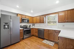 1083 Stratford Hill Dr, Anderson Township, OH 45230 - Photo 19