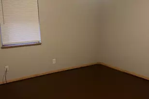 536 Roebling Rd, Cincinnati, OH 45238 - Photo 5