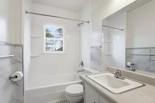 564 Cloverdale Ave, Springdale, OH 45246 - Photo 15