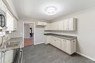 237 Linda Ct, Trenton, OH 45067 - Photo 9