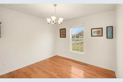 6828 Bunkerwood Drive, Loveland, OH 45140 - Photo 7