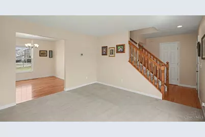 6828 Bunkerwood Drive, Loveland, OH 45140 - Photo 13