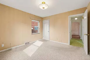 1849 Greenbriar Pl, Cincinnati, OH 45237 - Photo 17