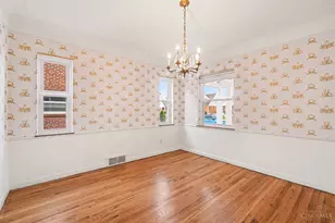 1849 Greenbriar Pl, Cincinnati, OH 45237 - Photo 9