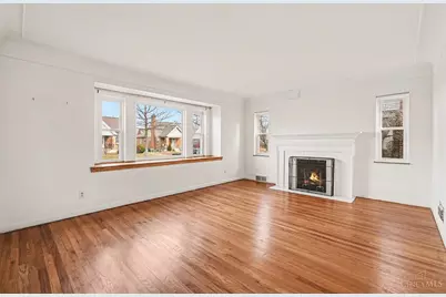 1849 Greenbriar Place, Cincinnati, OH 45237 - Photo 7