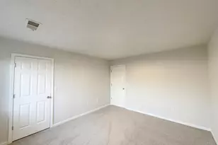 8392 Spring Valley Ct, West Chester, OH 45069 - Photo 11