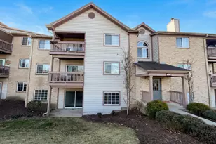 8392 Spring Valley Ct, West Chester, OH 45069 - Photo 1