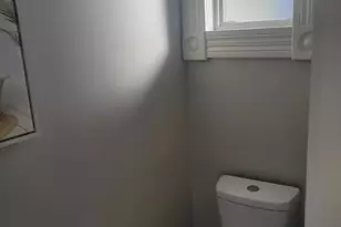 325 E Sharon Rd, Glendale, OH 45246 - Photo 9