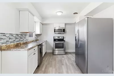 124 Gregory Lane, Hamilton, OH 45013 - Photo 9