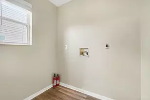 939 Venetian Terrace, Cincinnati, OH 45224 - Photo 17