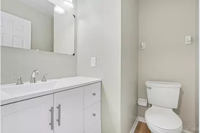939 Venetian Terrace, Cincinnati, OH 45224 - Photo 9