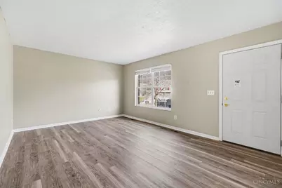 939 Venetian Terrace, Cincinnati, OH 45224 - Photo 5