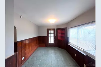3162 Sunshine Avenue, Cincinnati, OH 45211 - Photo 3