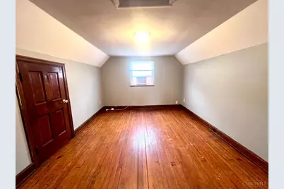 3162 Sunshine Avenue, Cincinnati, OH 45211 - Photo 13