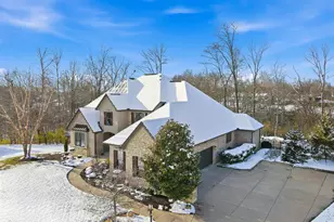 6393 Birch Creek Dr, Miami Township, OH 45140 - Photo 3