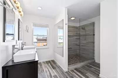 734 W Court, Cincinnati, OH 45203 - Photo 33