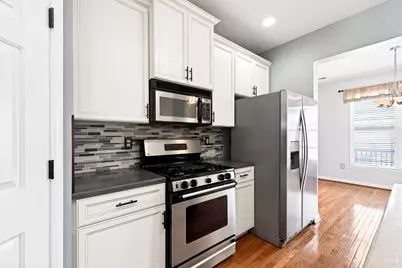 734 W Court, Cincinnati, OH 45203 - Photo 19