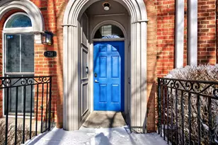 734 W Ct, Cincinnati, OH 45203 - Photo 3